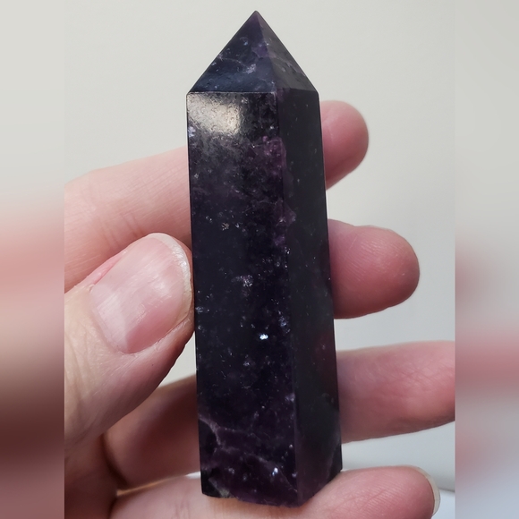 Lepidolite Crystal Tower - Picture 4 of 9